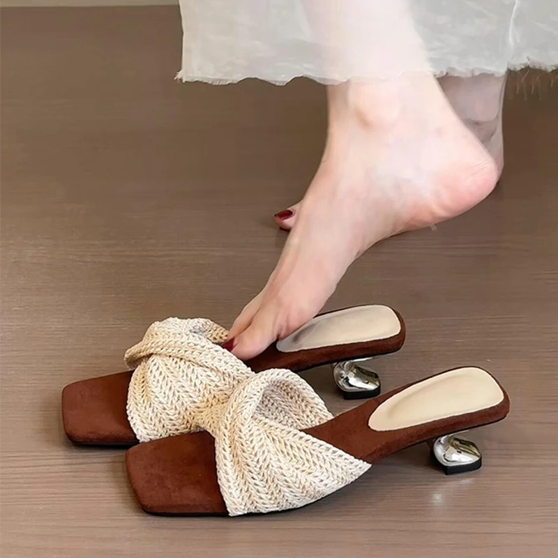时尚小众编织软底罗马风一字拖女2025夏季心里方头气质高跟凉拖鞋