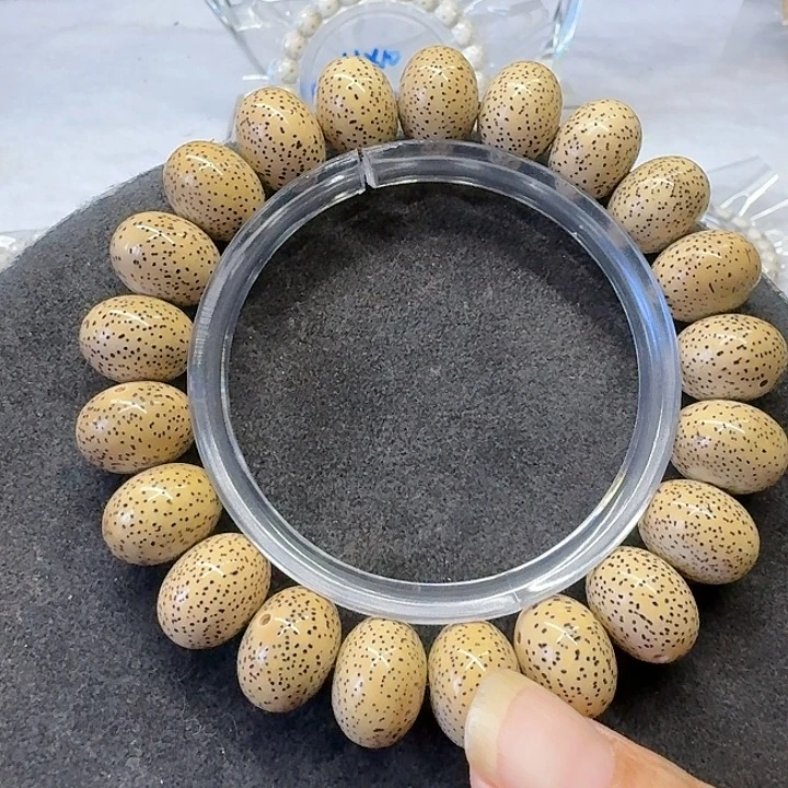 。***宙手串星月菩提原生态15