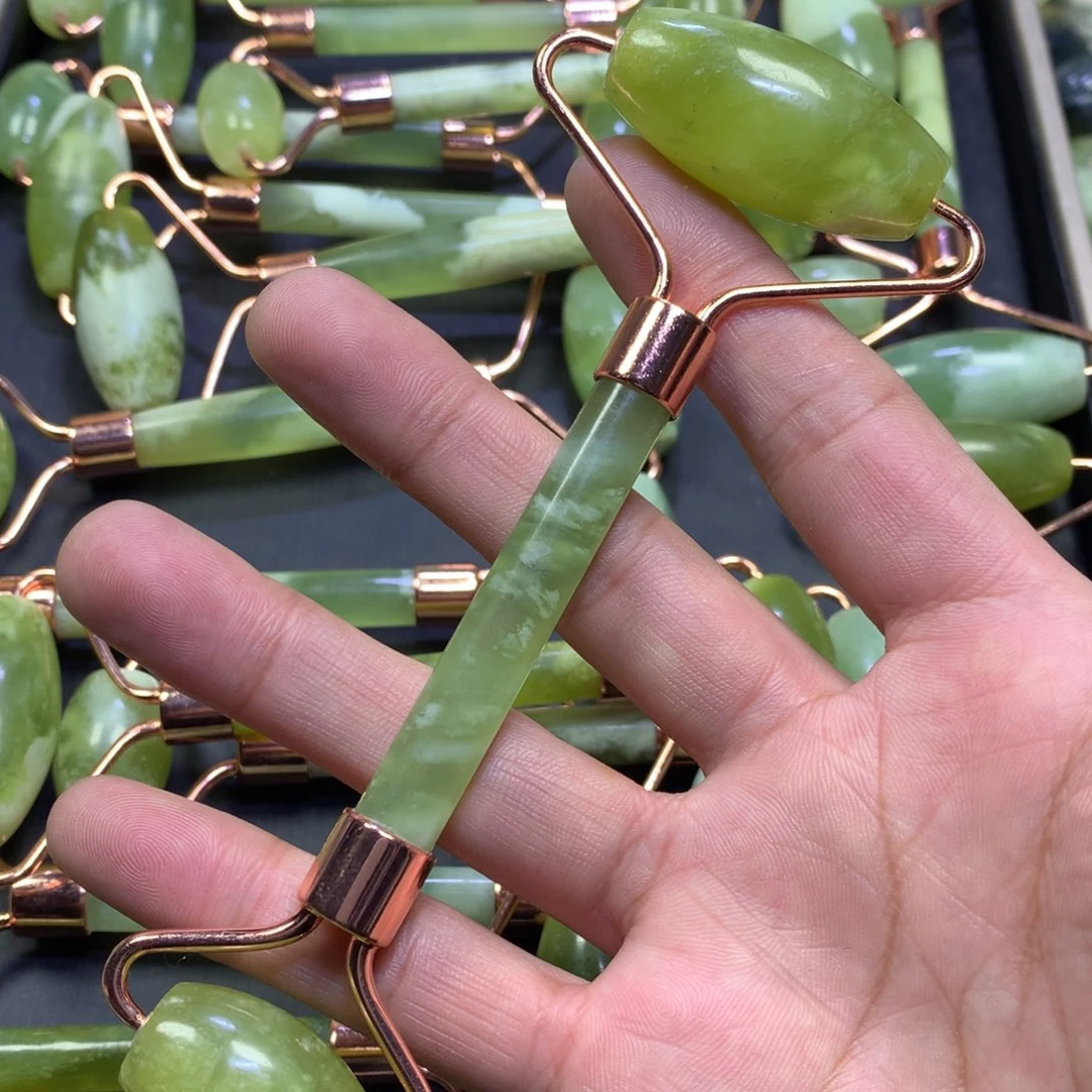 岫玉颈饰未镶嵌?*梦