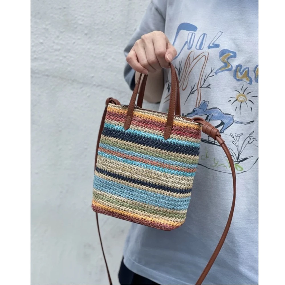 欧货～牛皮拼接，手工编织单肩小包，百搭，有质感