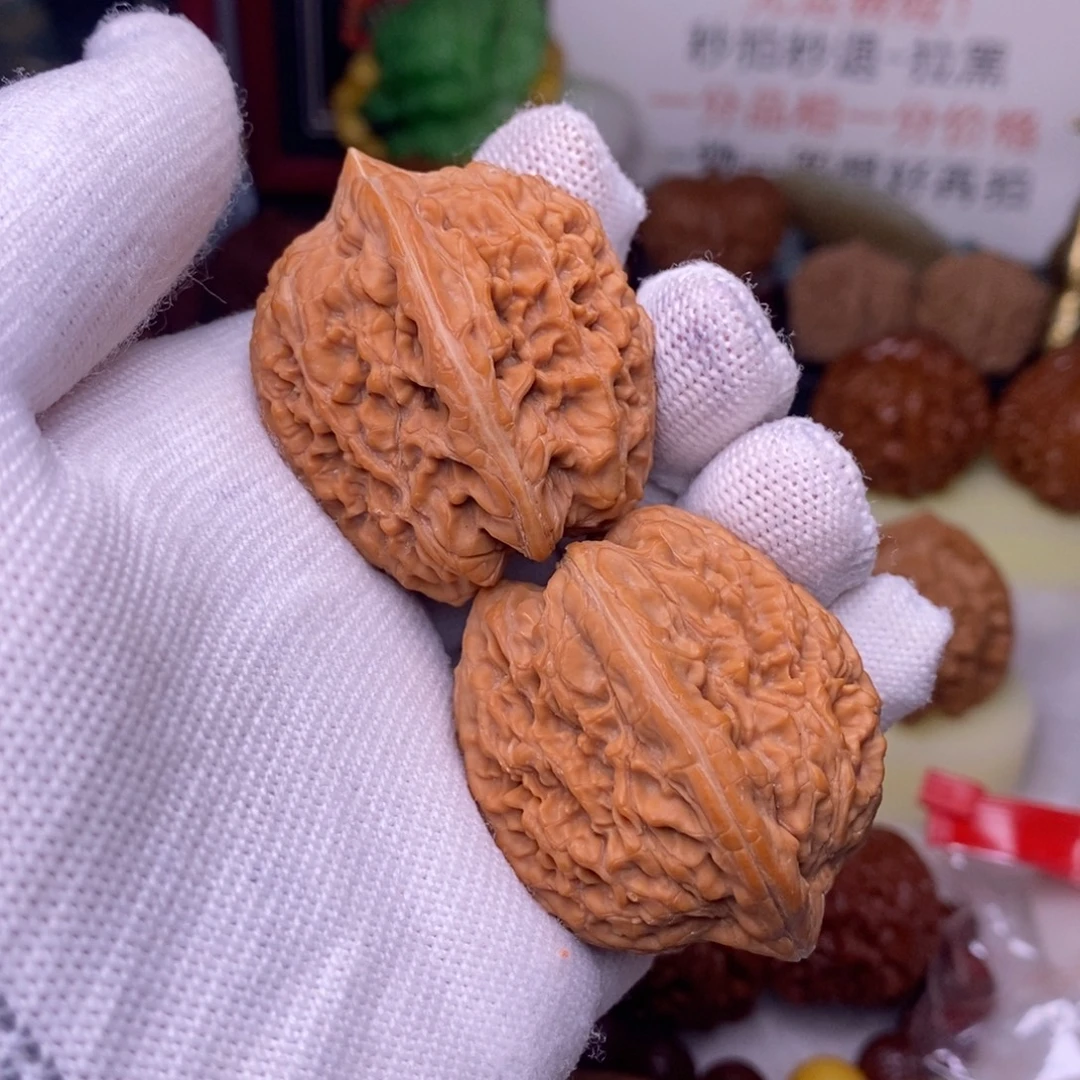 文玩核桃吊坠35 大蒜头 微修 尖