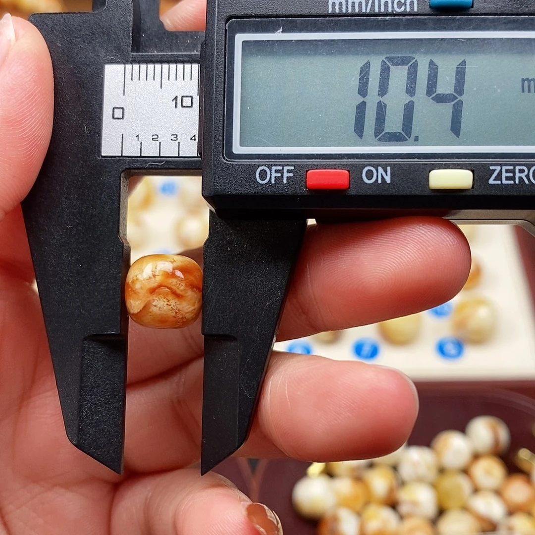 琥珀未镶嵌裸石蜜蜡