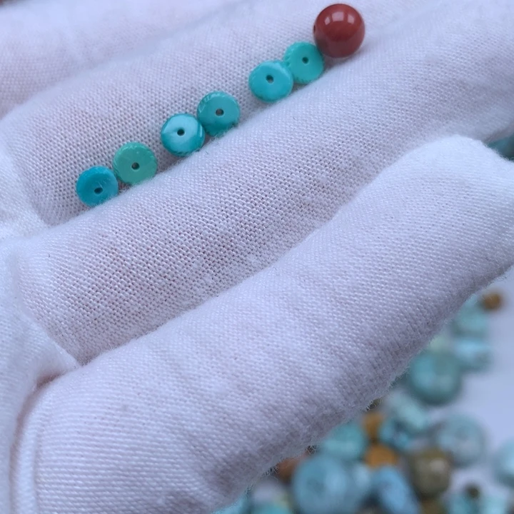 南红玛瑙未镶嵌珠宝奇石