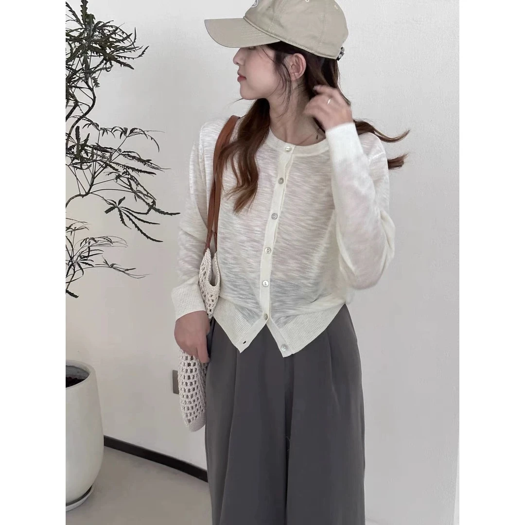 夏季防晒衣2025新款简约时髦轻薄透气竹节棉百搭圆领长袖针织衫女