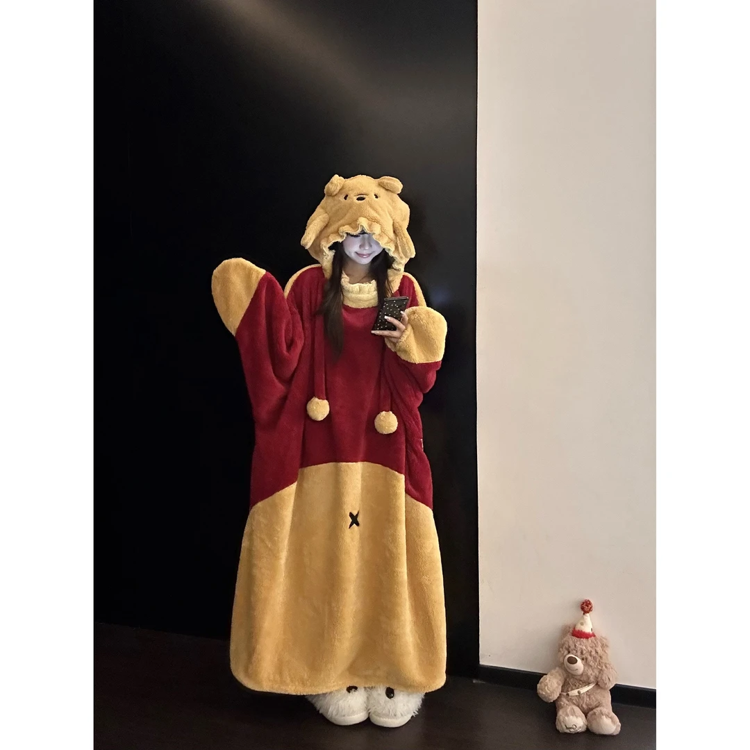 可爱卡通维尼熊珊瑚绒连帽睡裙女冬季新款加厚保暖家居服睡裙套装