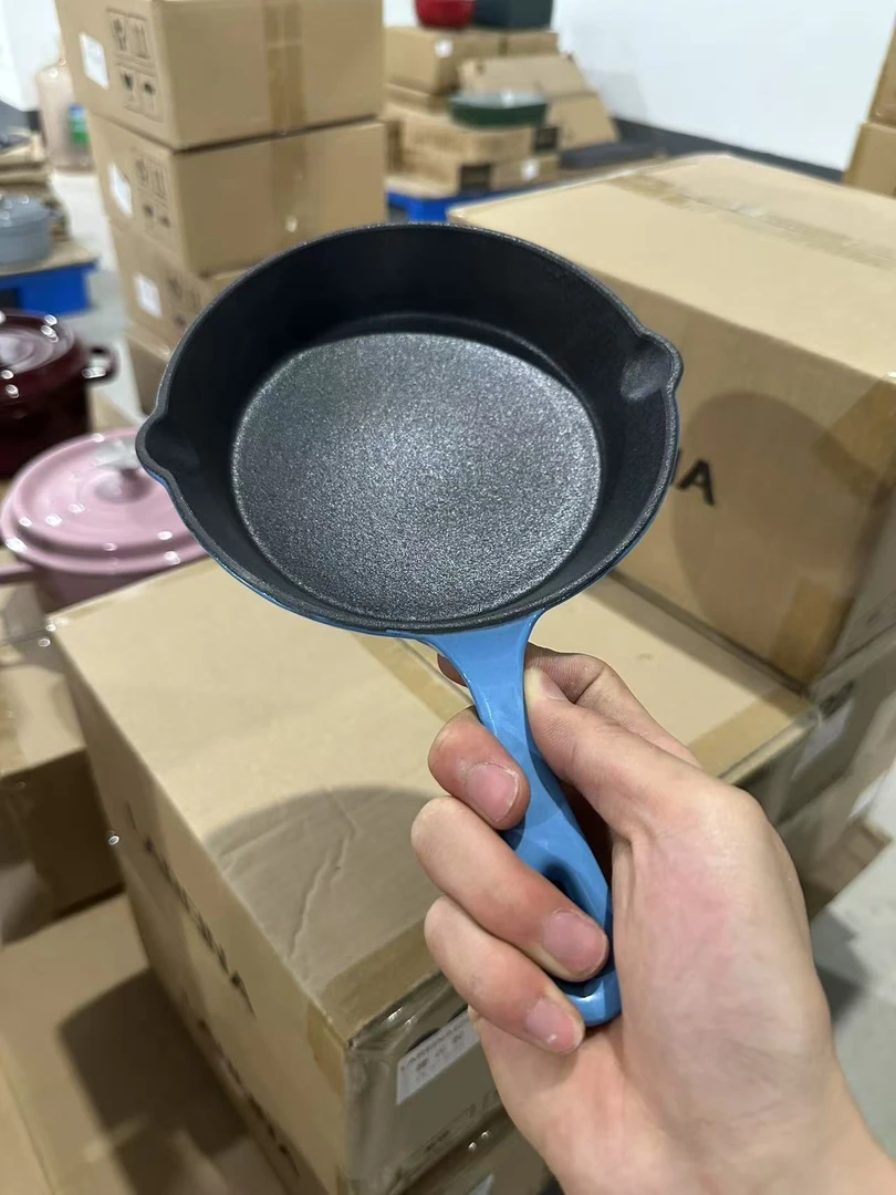 铸铁珐琅16口径单柄小煎盘高颜值品牌尾单