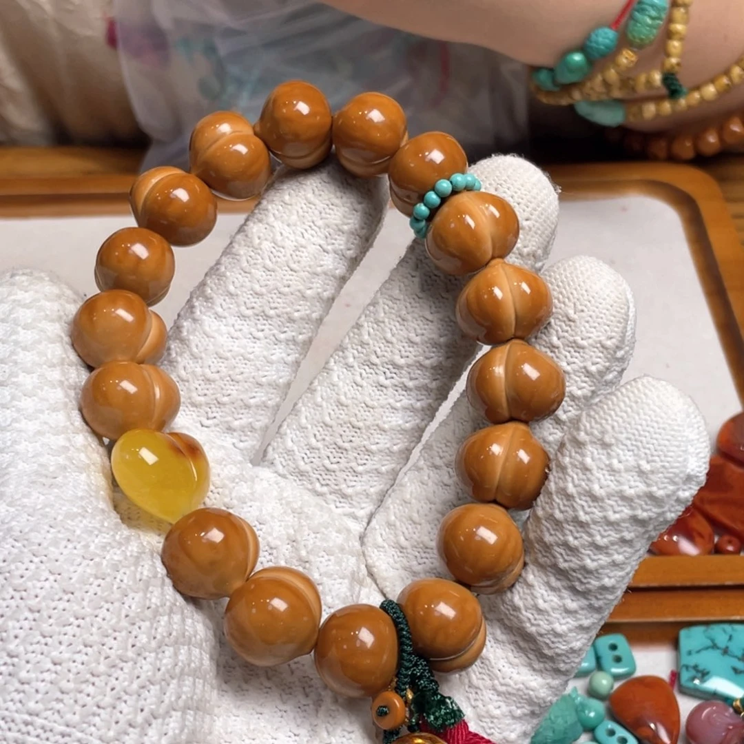 曼***姐猴头核桃手串屁桃手持