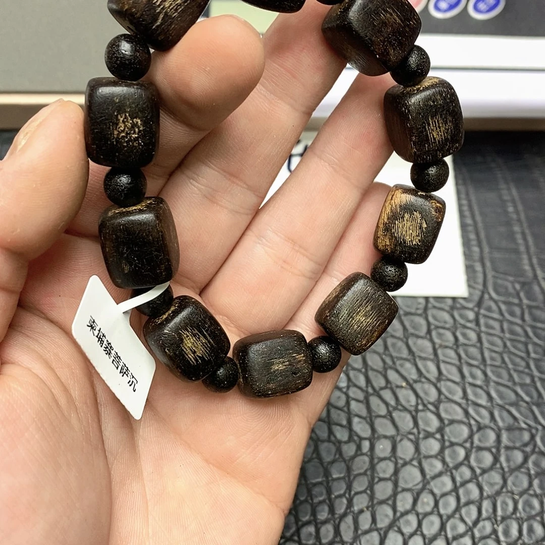 沉香碎屑沉香菩萨棋
