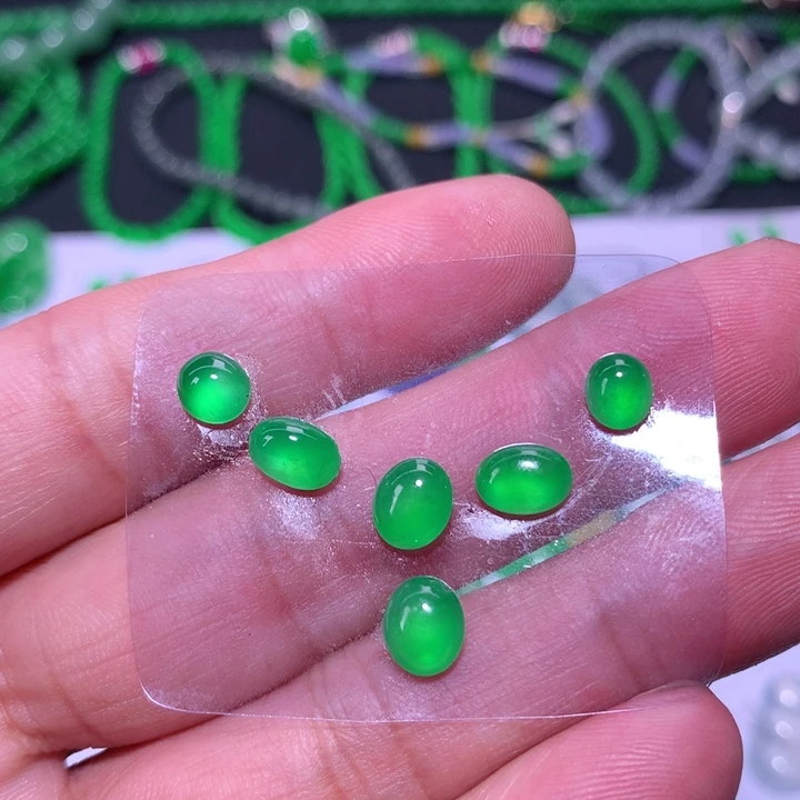翡翠手镯未镶嵌蛋面一套