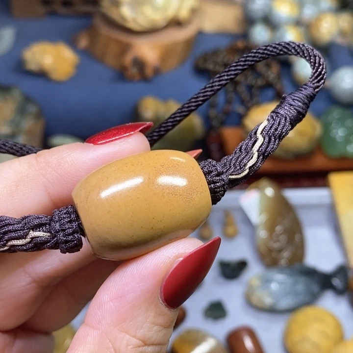 岫岩河磨玉（透闪石质玉）手工勒子未镶嵌