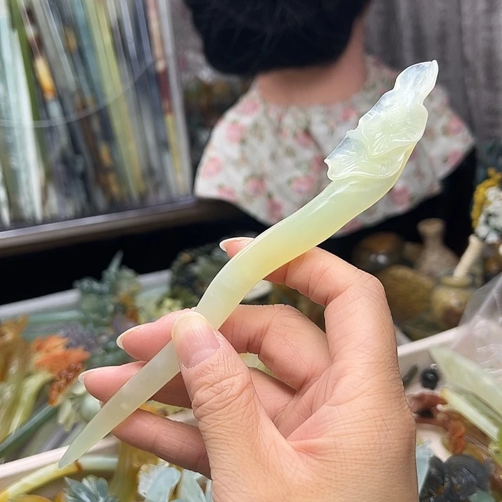 蛇纹石玉未镶嵌发簪