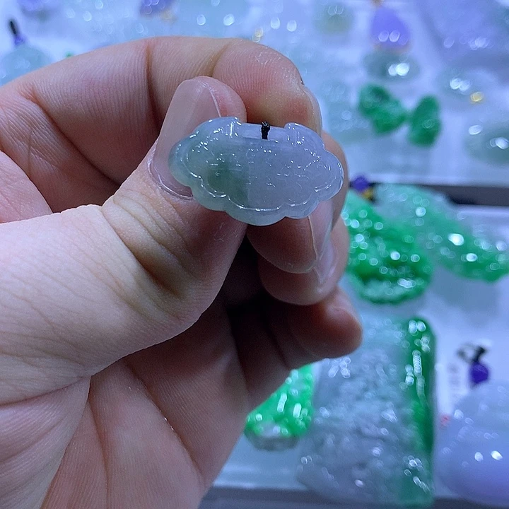 翡翠未镶嵌颈饰天然翡翠A货吊坠