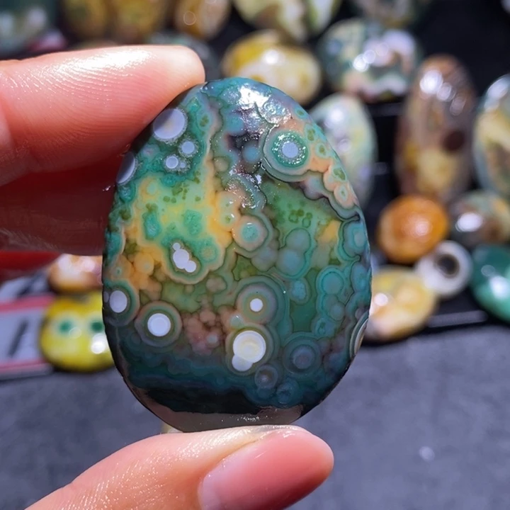 未镶嵌玛瑙/玉髓珠宝奇石