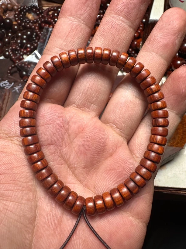 3.5×7片珠泥料鱼鳞底文玩手串檀香紫檀情侣款佩戴