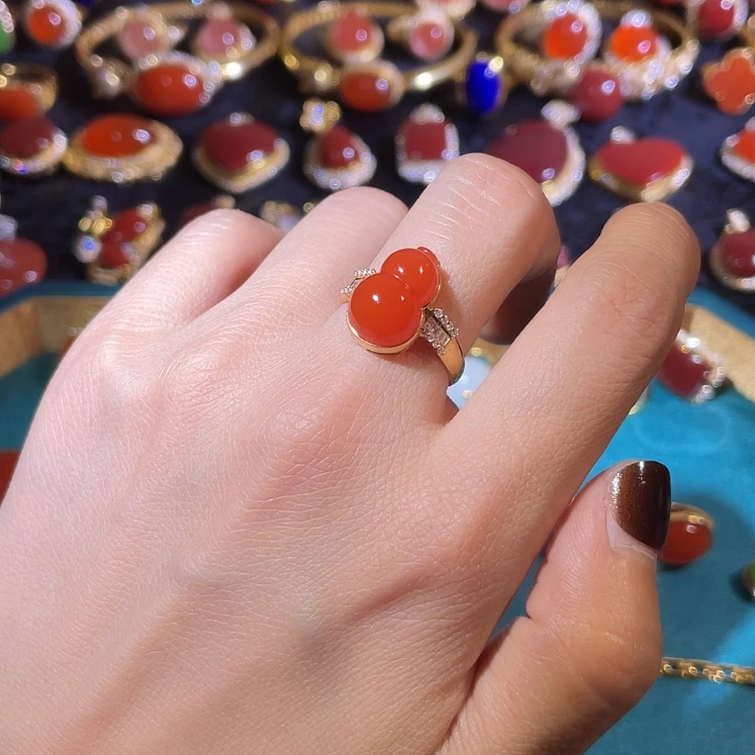 南红玛瑙18K金镶嵌戒指