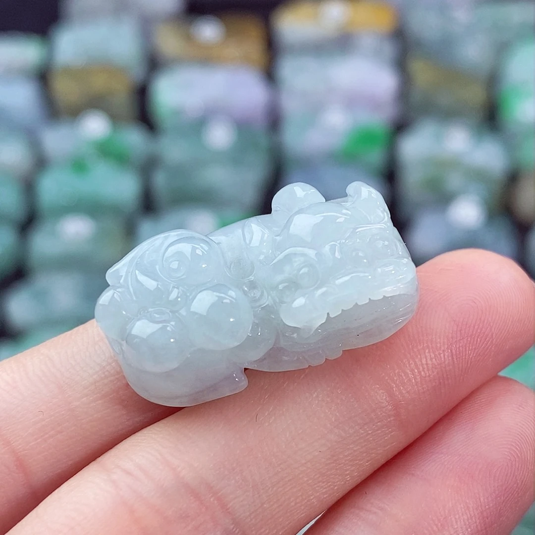 颈饰未镶嵌翡翠天然