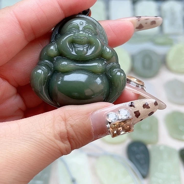 墨***竹和田玉未镶嵌颈饰