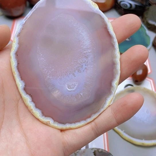 【闪购商品】玛瑙/玉髓未镶嵌珠宝半成品普****?