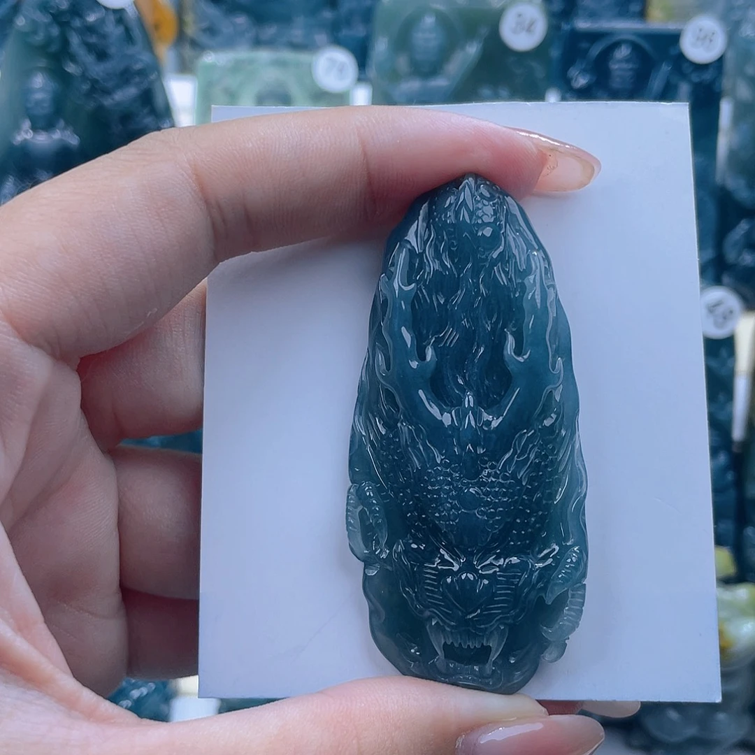 翡翠未镶嵌颈饰我**儿翡翠未镶嵌