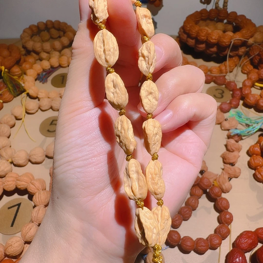 文玩核桃吊坠嵩山异形