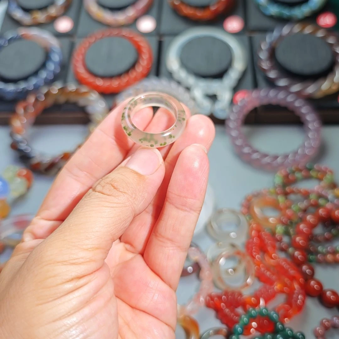 童***界玛瑙/玉髓戒指未镶嵌