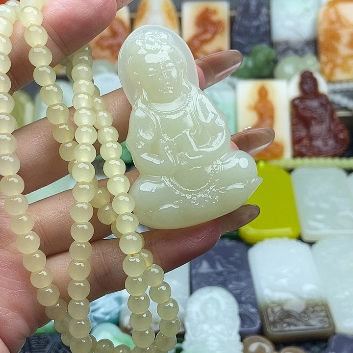 颈饰未镶嵌和田玉
