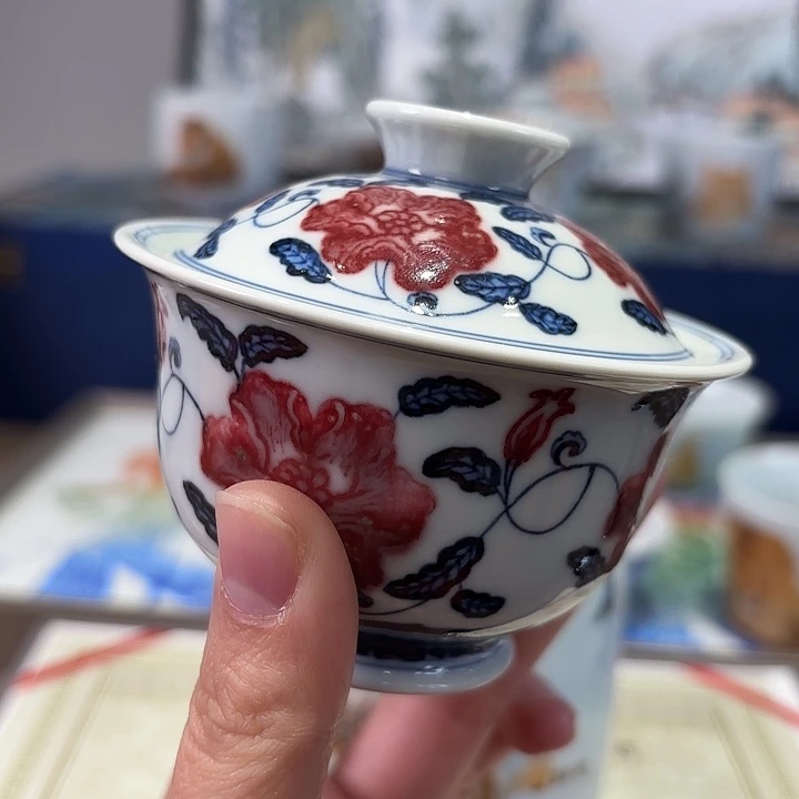 有***福青花釉里红二才盖碗