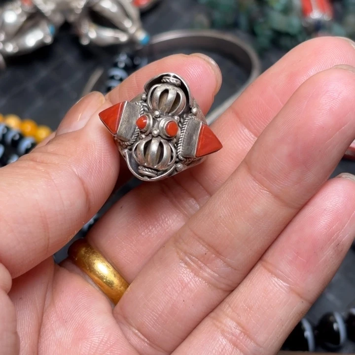 玻璃颈饰藏传喜马拉雅