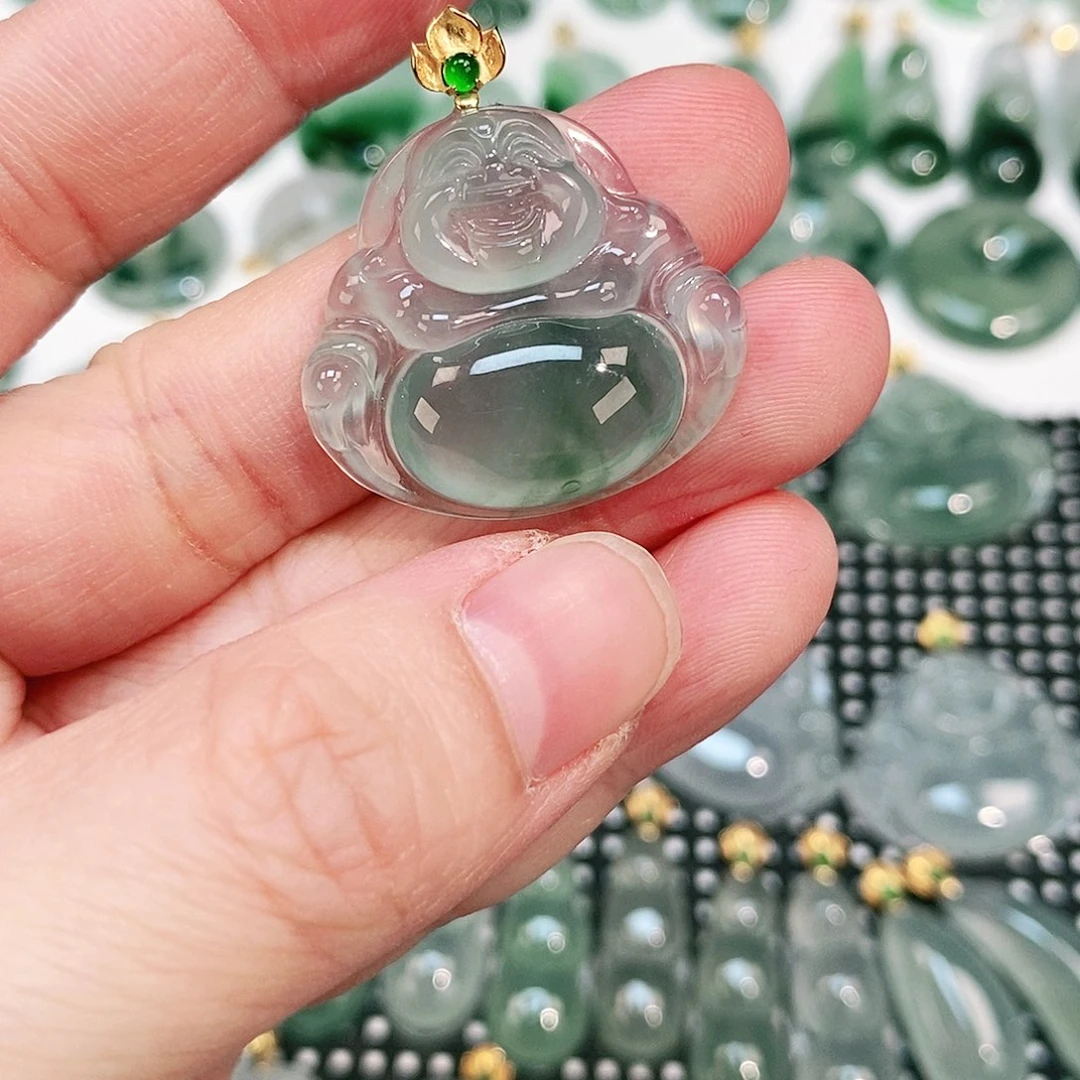 翡翠颈饰18K金镶嵌吊坠