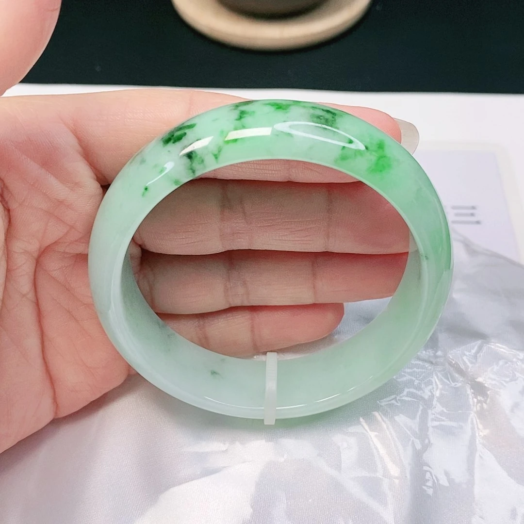 【闪购商品】翡翠手镯未镶嵌正圈60