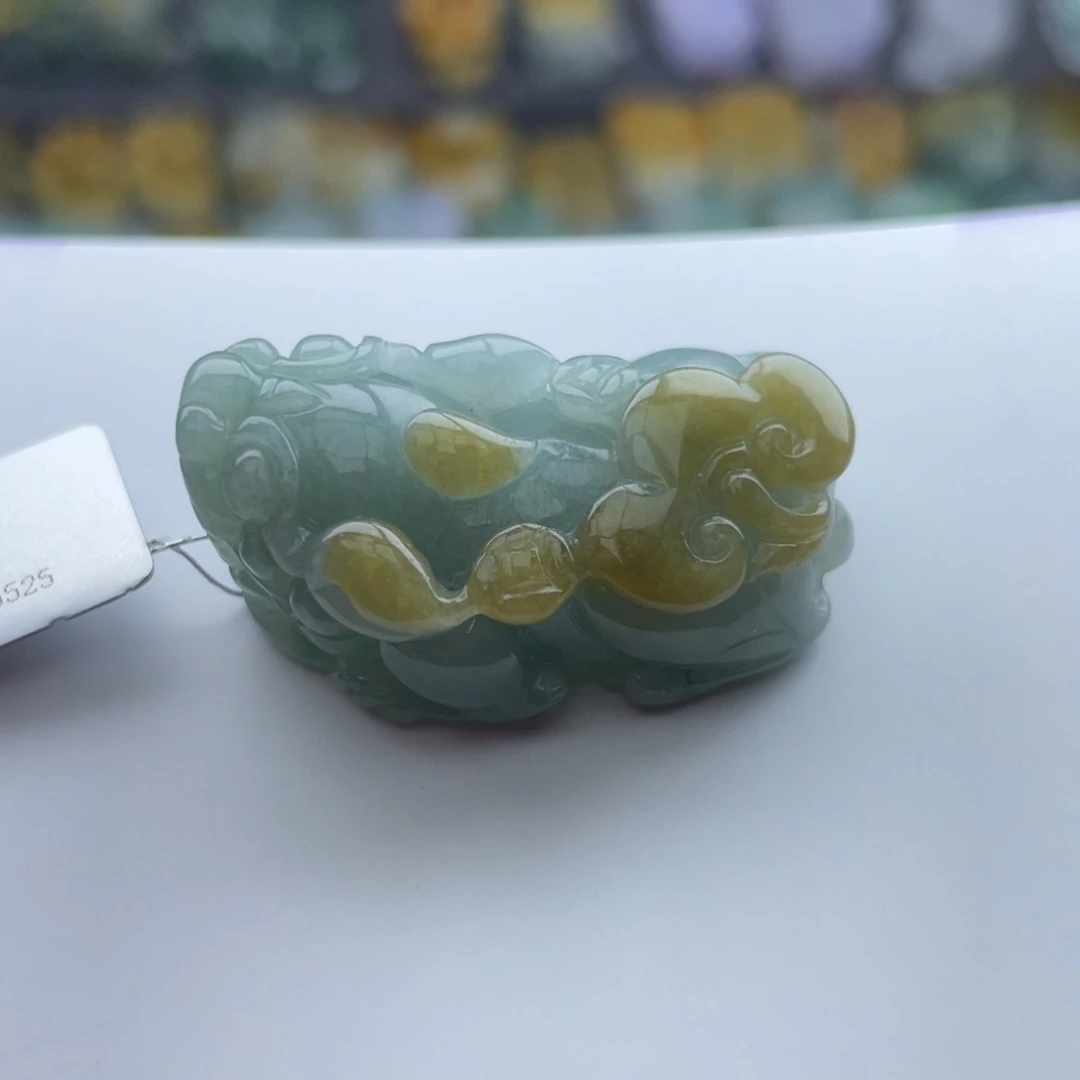 翡翠颈饰未镶嵌貔貅