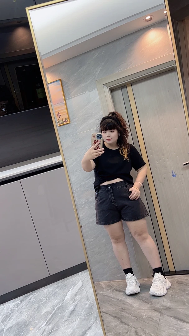 8566夏季薄款胖mm宽松高腰显瘦a字烟灰松紧腰牛仔短裤