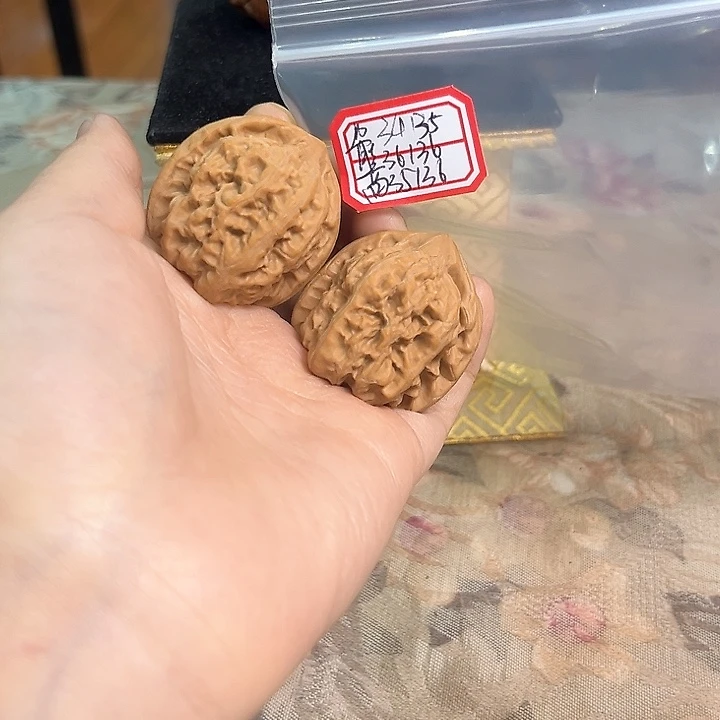 文玩核桃把件马蹄