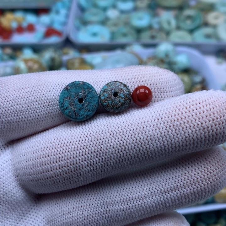 南红玛瑙未镶嵌珠宝奇石