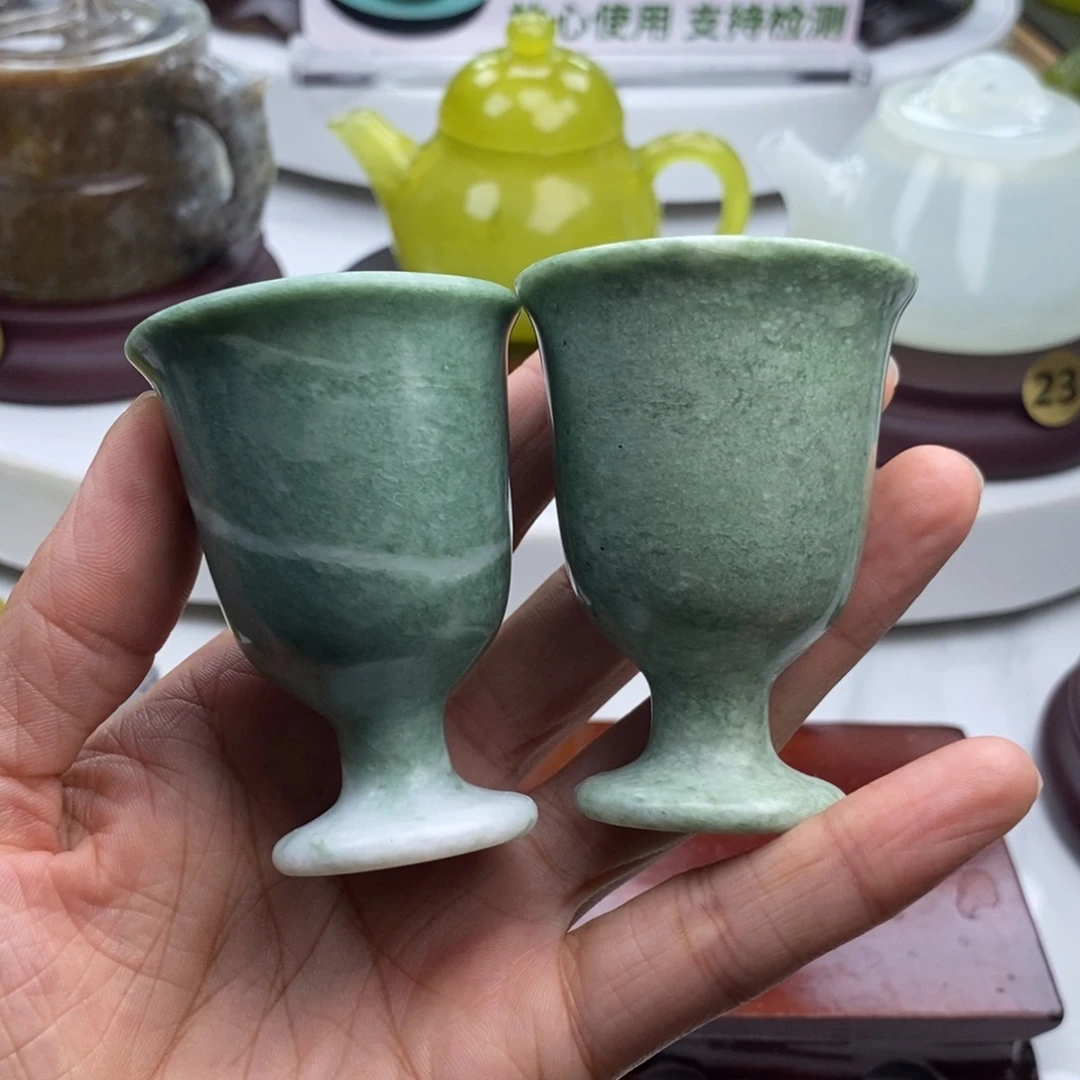 吉***意岫玉未镶嵌四大名玉茶杯