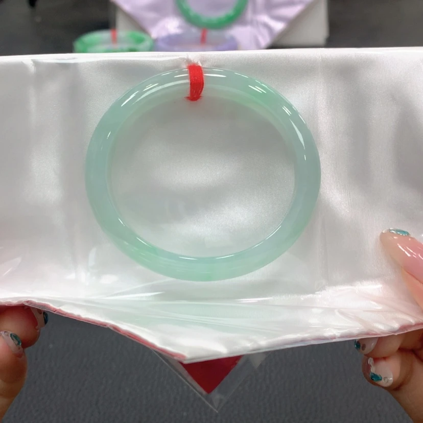 【闪购商品】翡翠手镯未镶嵌翡翠