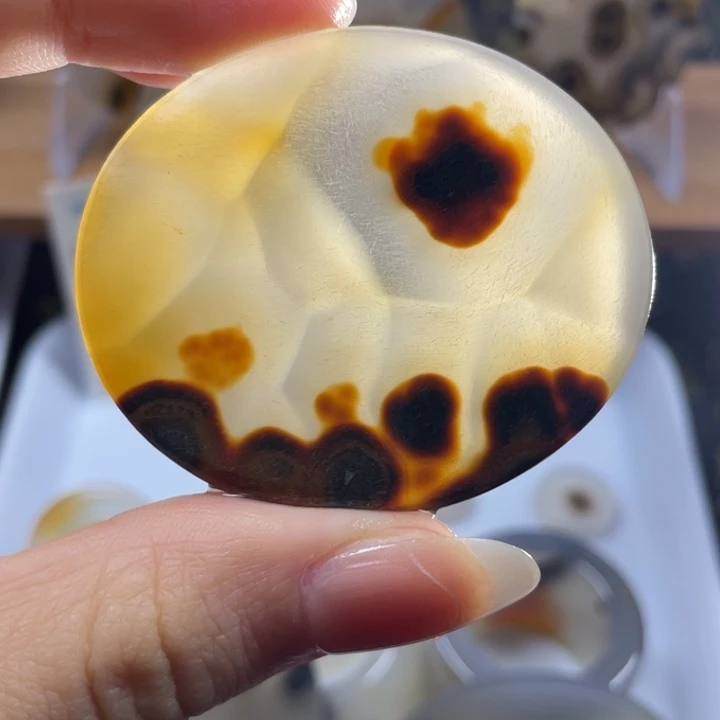 玛瑙/玉髓未镶嵌牌子