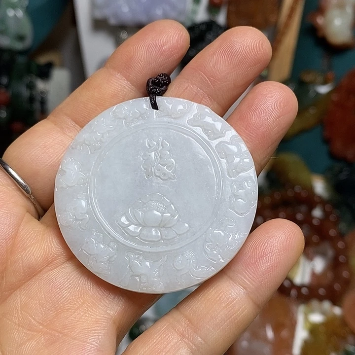 翡翠未镶嵌吊坠(赠链)