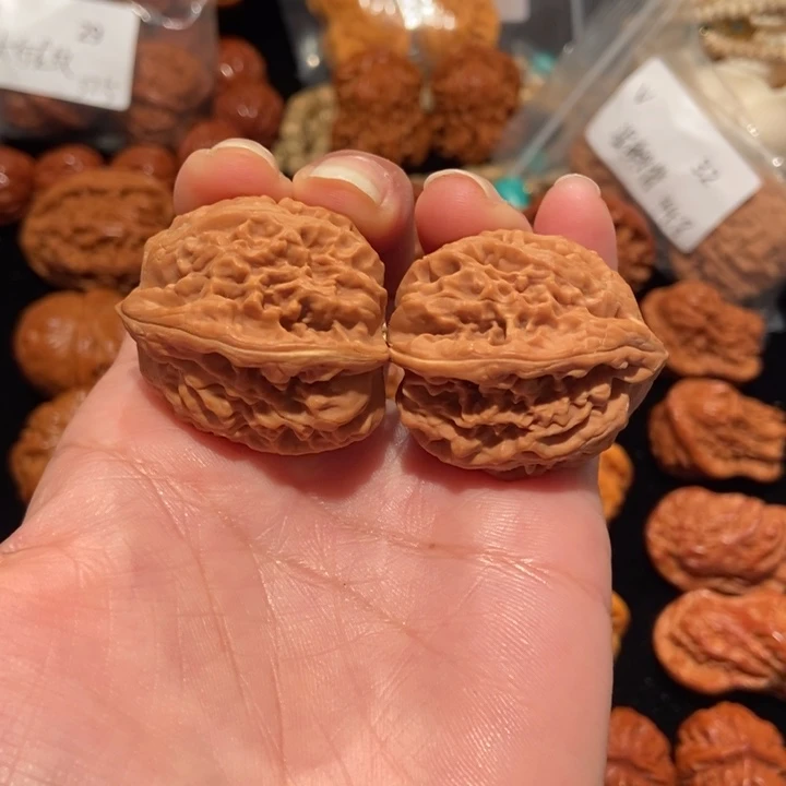 文玩核桃把件宫灯一帆风顺