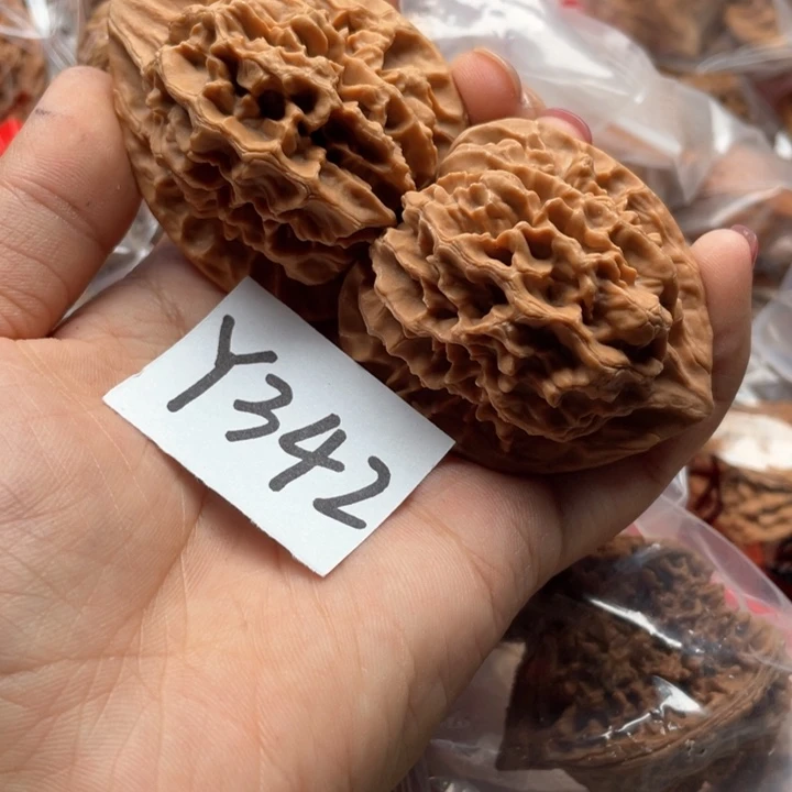 文玩核桃把件帝王