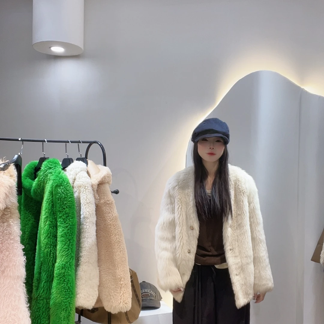 （***）真皮皮毛一体外套222-3366