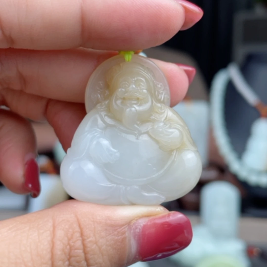 【闪购商品】颈饰未镶嵌和田玉