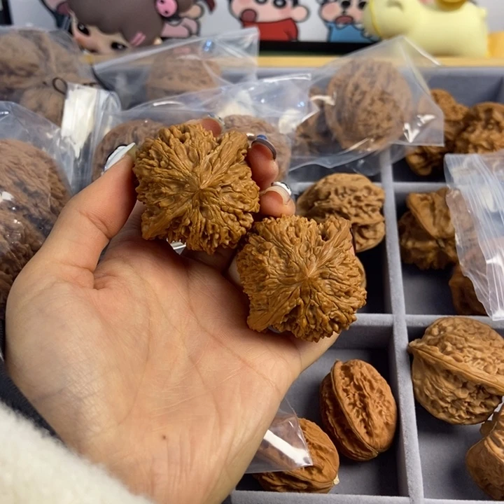 吊坠桃核45星星300