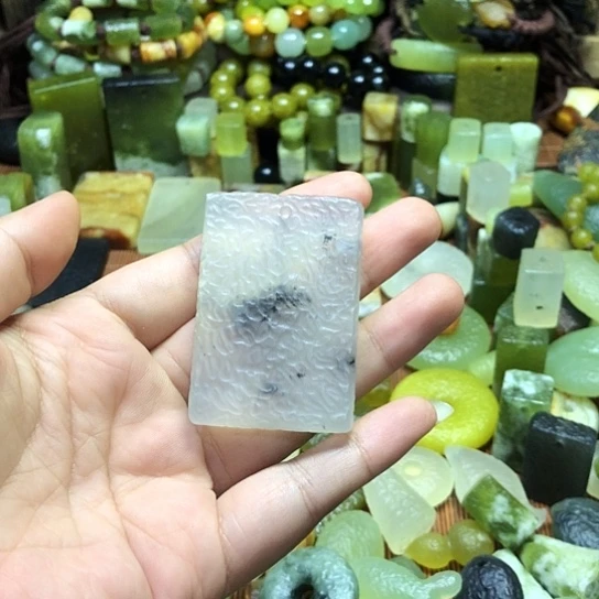 未镶嵌岫玉吊坠杨*霍