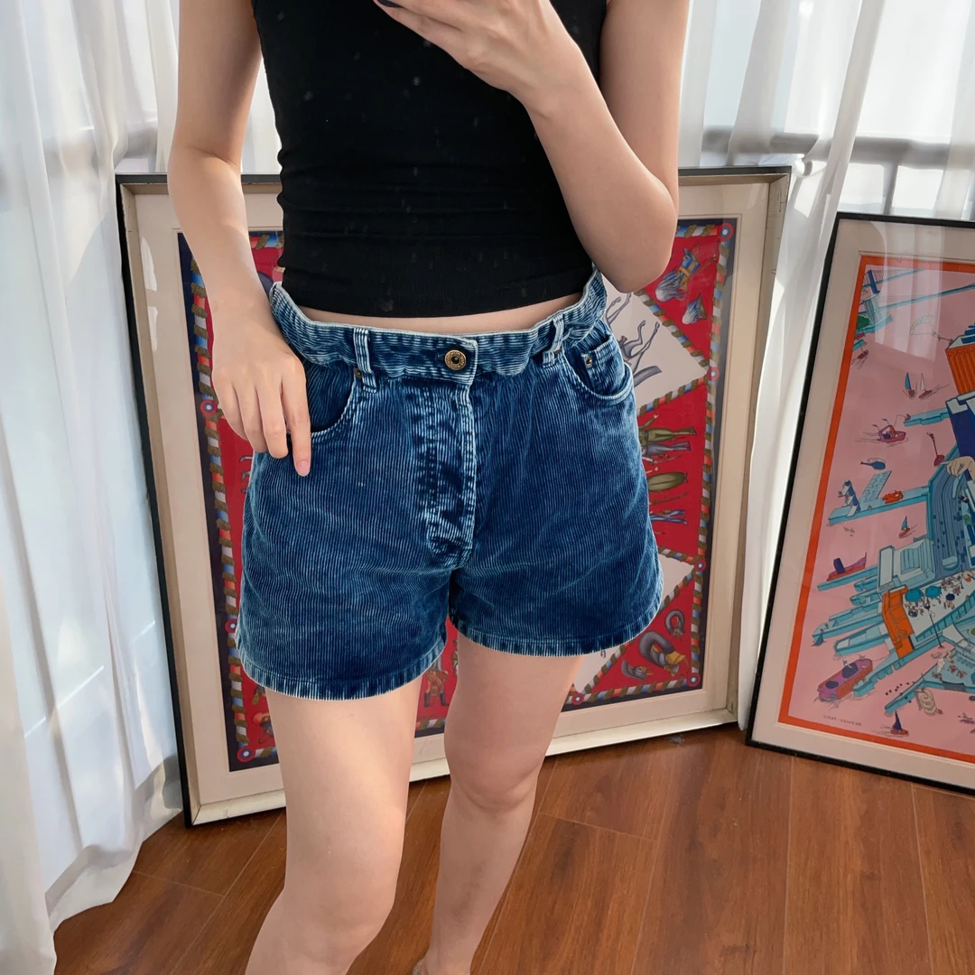 95新 MIU MIU/缪缪 麦殿/蓝色短裤/250623LJHMM02