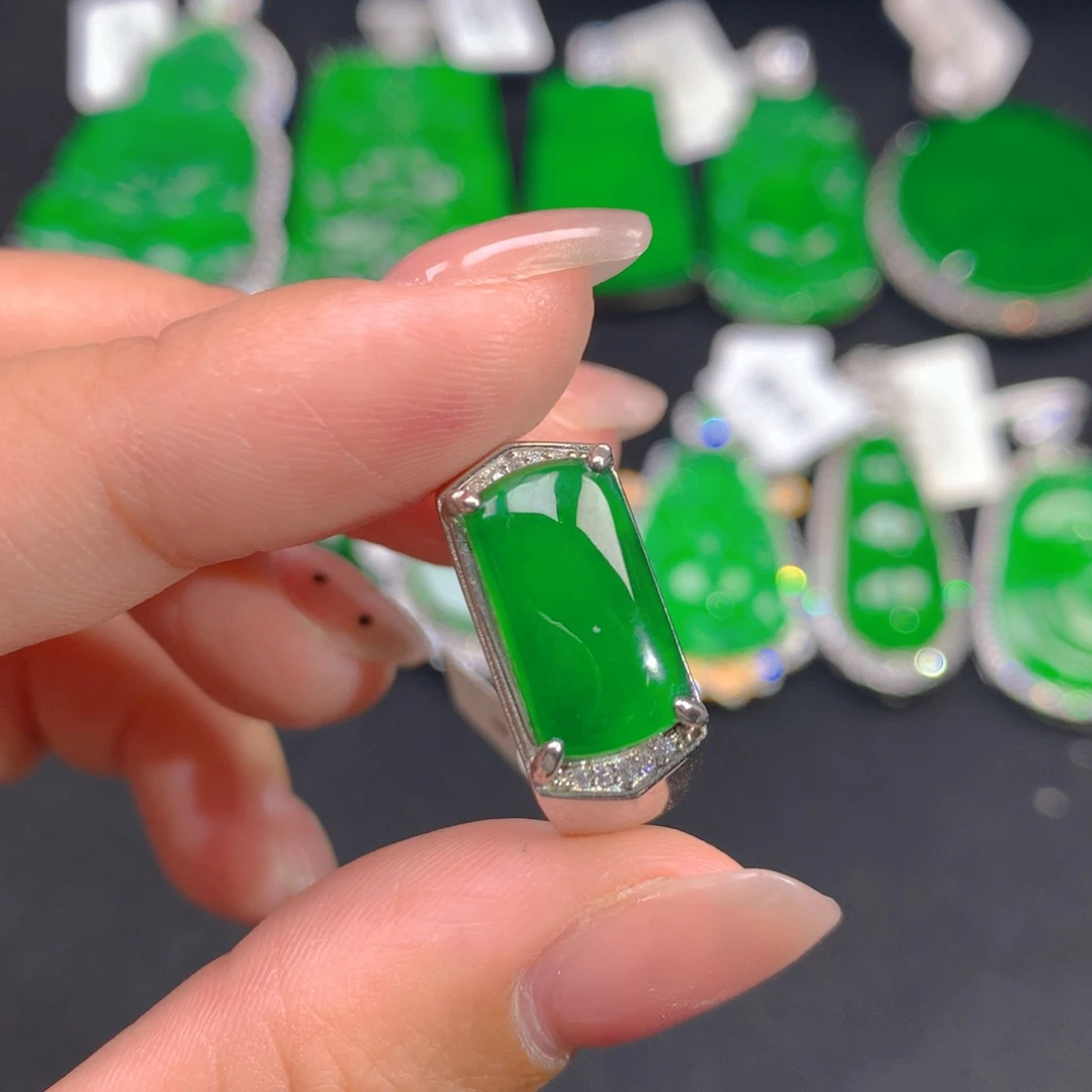 翡翠颈饰银S925镶嵌111111111