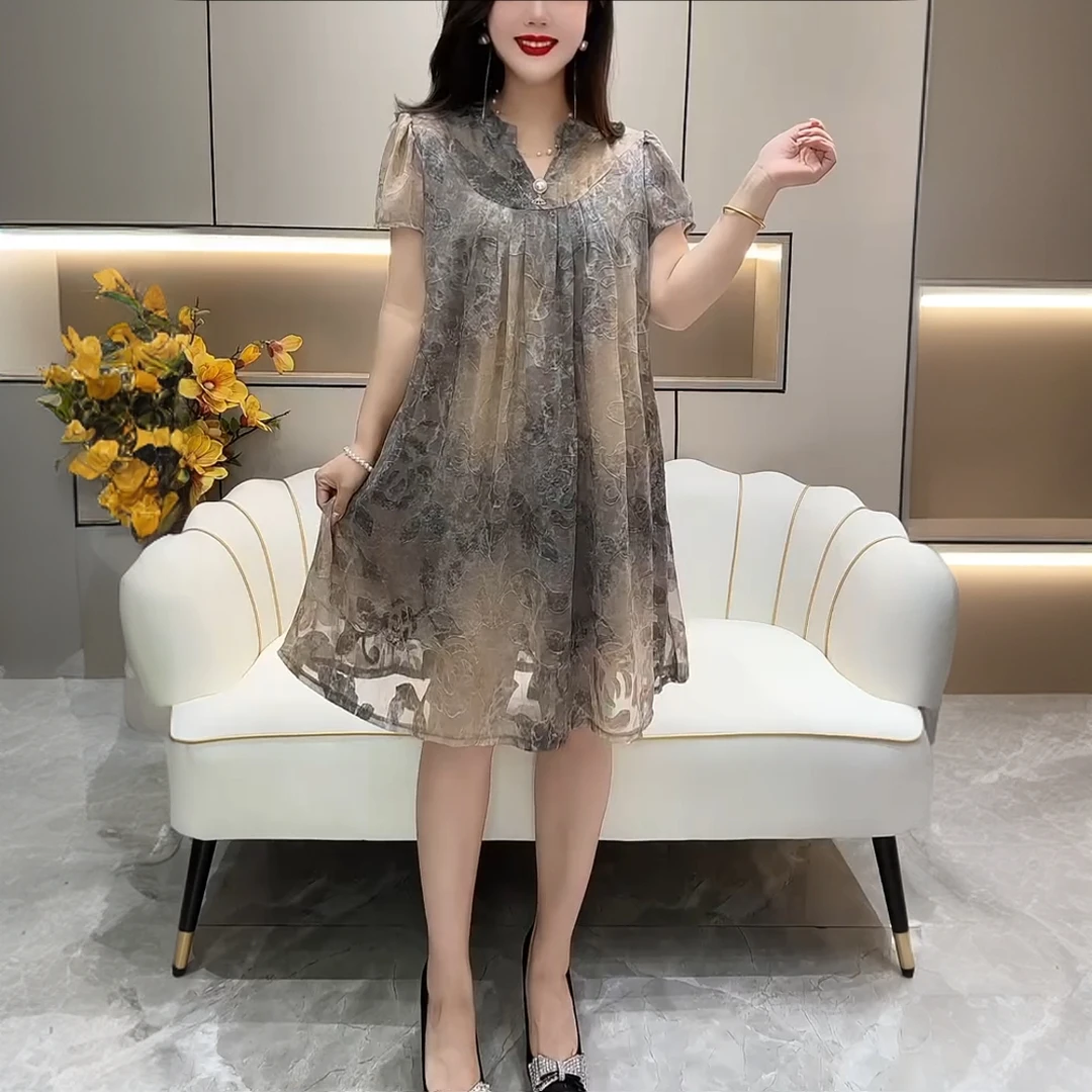 时尚妈妈宽松减龄连衣裙女夏季新款优雅气质轻熟风高腰V领 A字裙