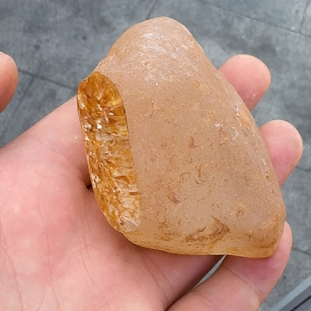 水晶原石，未镶嵌水晶沙