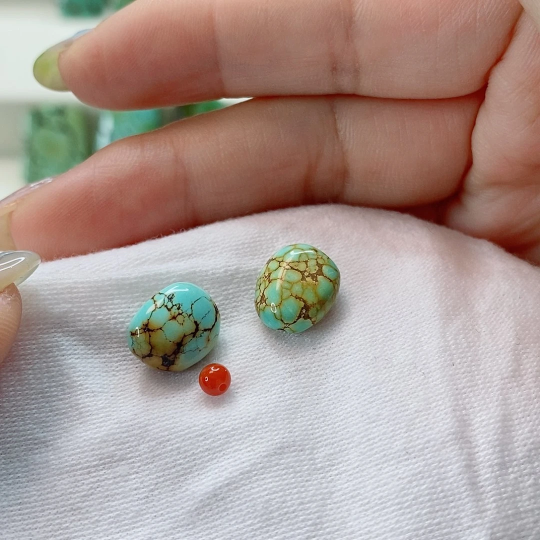 南红玛瑙未镶嵌珠宝奇石