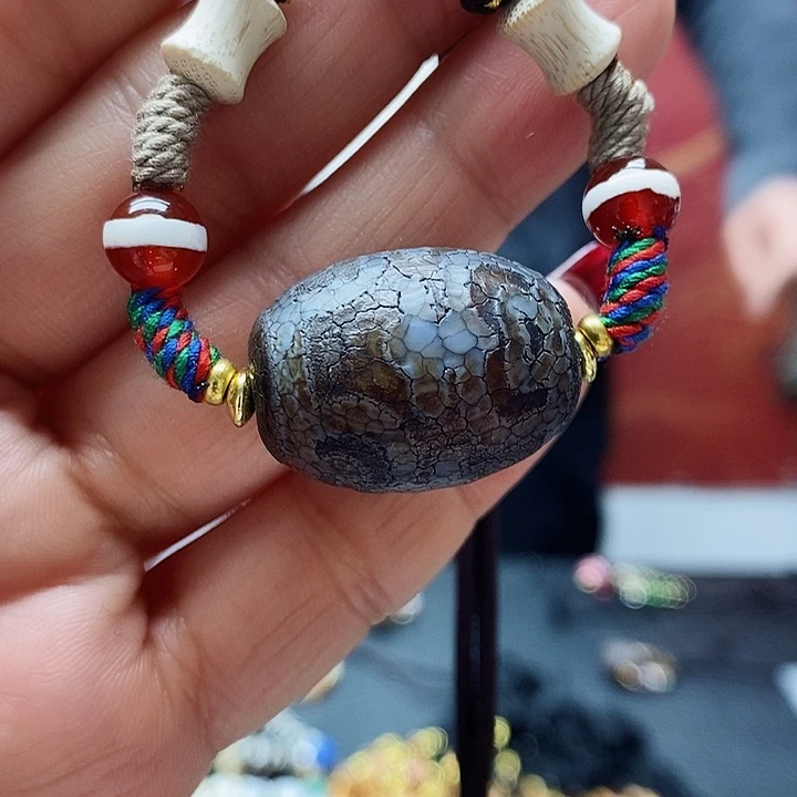 玛瑙/玉髓颈饰合金